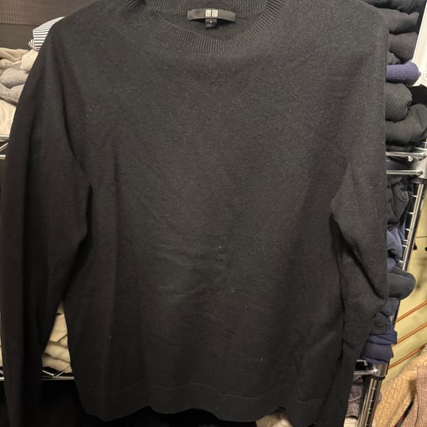 유니클로 캐시미어100% 블랙 S