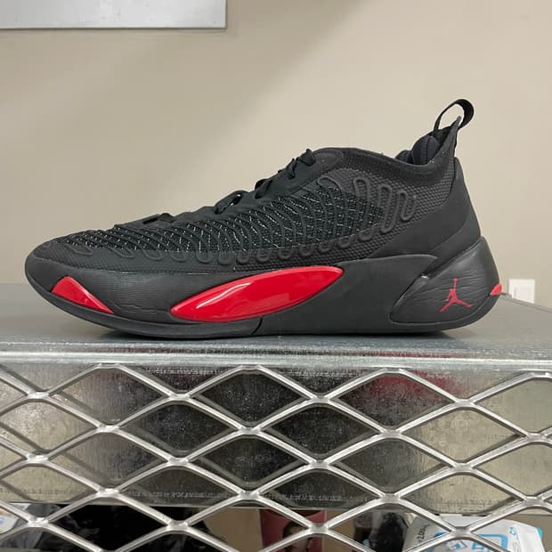 나이키 조던 루카 1 블랙 유니버시티 레드 300 (gr-4167)