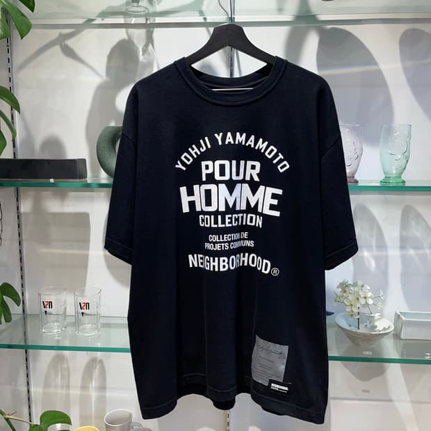 요지야마모토 X 네이버후드 logo tee