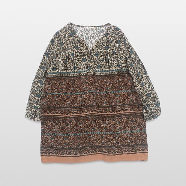 NIKO AND... Ethnic Pattern Tunic Blouse
