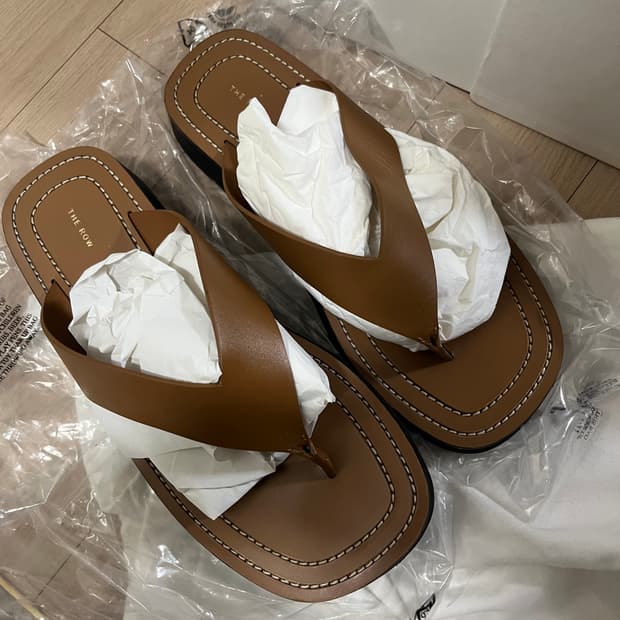 더로우 긴자 슬리퍼