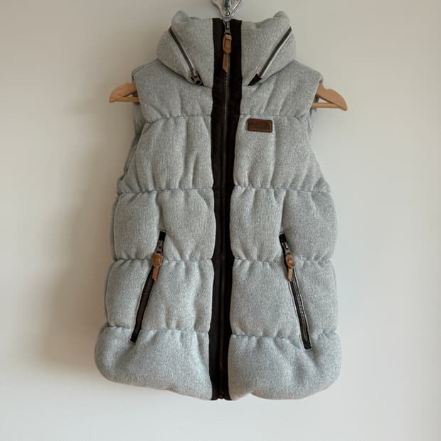 노스페이스(THE NORTH FACE) 구스다운 패딩 베스트