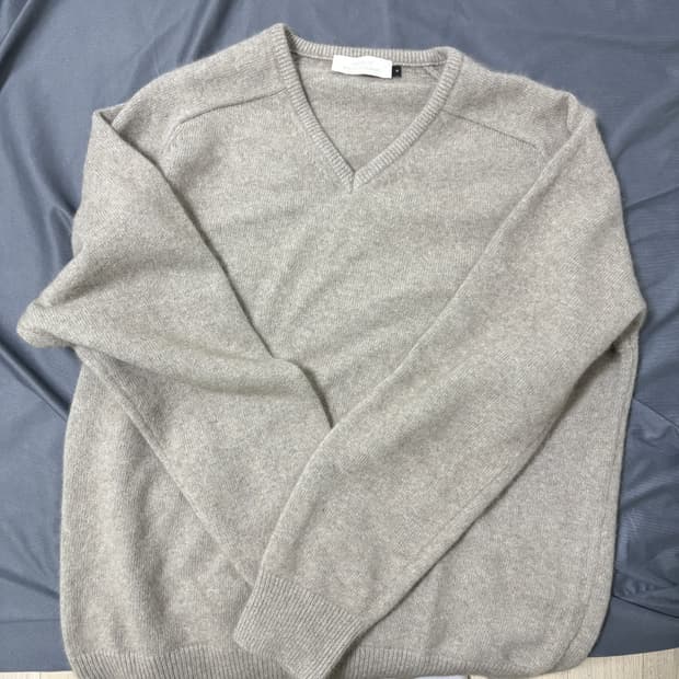 아모멘토 라쿤 베이지 니트 M