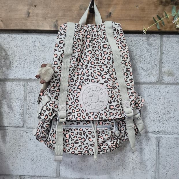 키플링 희귀 레오파드 백팩