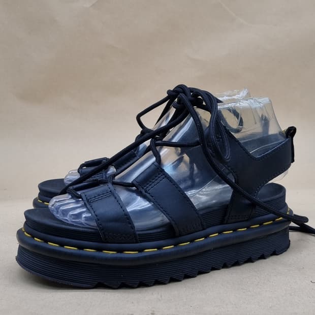 닥터마틴 나틸라 블랙 여성 샌들220