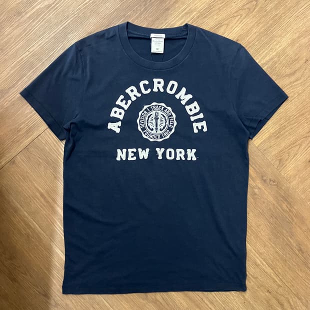 607 아베크롬비 반팔