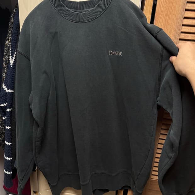 컨버스 먹색 맨투맨