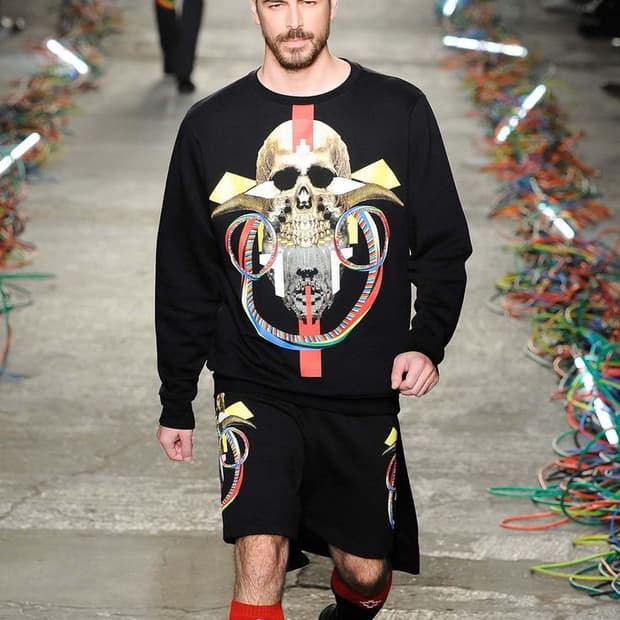 MARCELO BURLON 마르셀로 불론 스컬 프린팅 맨투맨