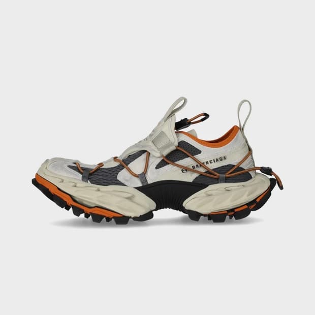 새상품) 발렌시아가 하이크 스니커즈 42,43사이즈