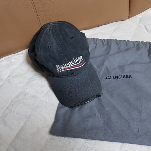 발렌시아가 디스트로이드 웨이브 모자 볼캡 블랙