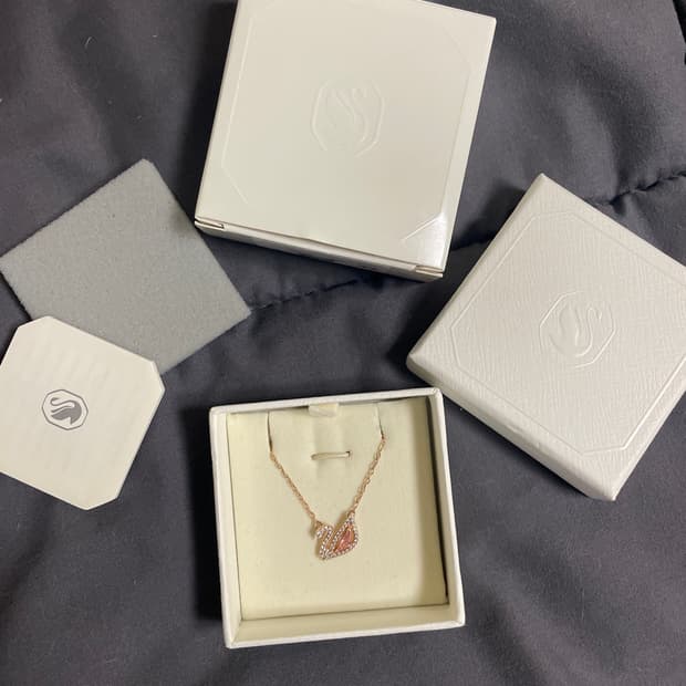 스와로브스키 목걸이 