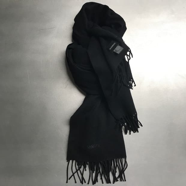 질샌더 로고 머플러 블랙