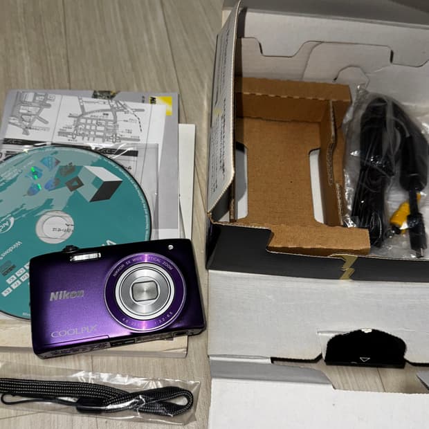 니콘 쿨픽스 s3100 보라색