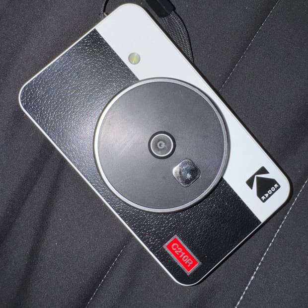 코닥 폴라로이드