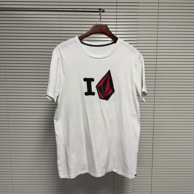 volcom 티셔츠