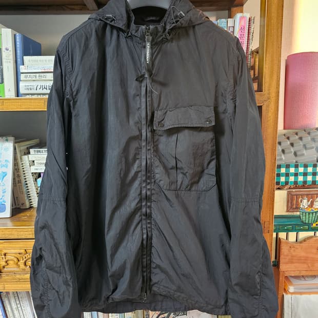 거의 새상품 씨피 CP컴퍼니 고글 자켓 XL 팔아요