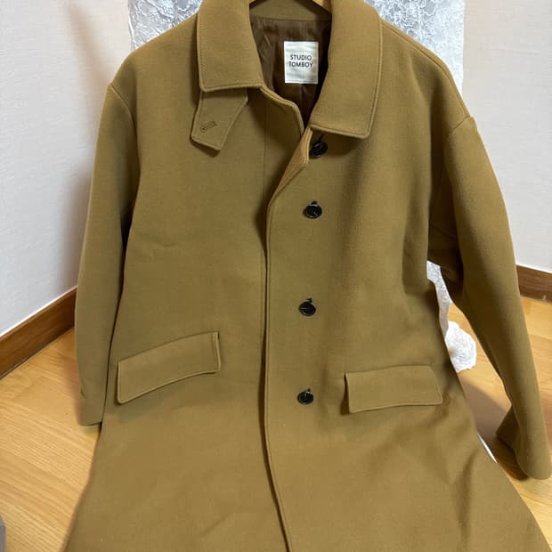 스튜디오톰보이 코트