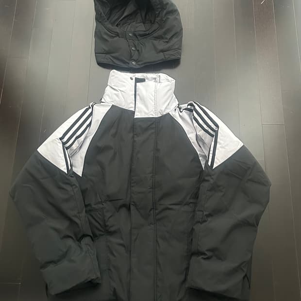 아디다스 오리지널 로고 다운 자켓(패딩)