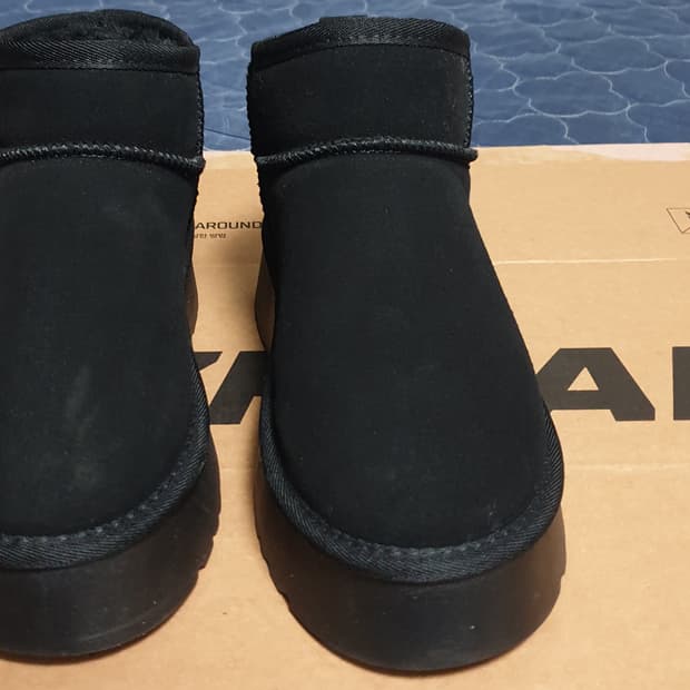 어그 미니 플랫폼 부츠 블랙 (225)