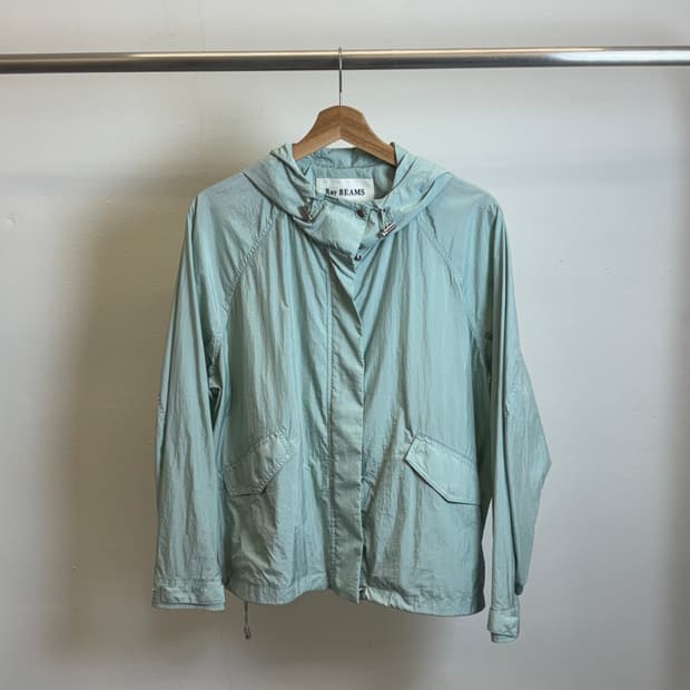 레이 빔즈 나일론 후드 자켓