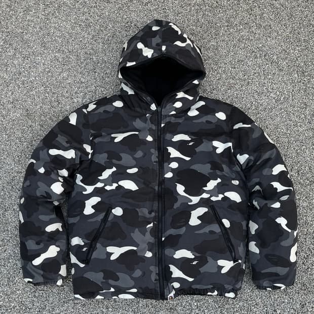 베이프 리버서블 시티 카모 패딩 