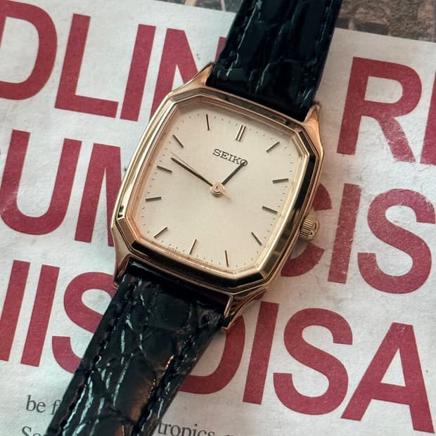 세이코 Seiko 스퀘어 골드