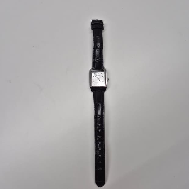 카시오 사각 손목 시계