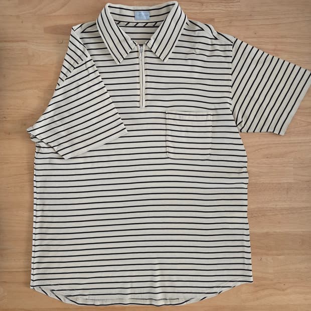 HARDY AMIES BOUTIQUE 스트라이프 집업 카라 티셔츠