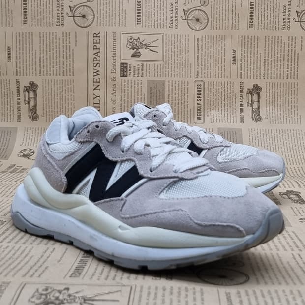 뉴발란스 5740  운동화 225