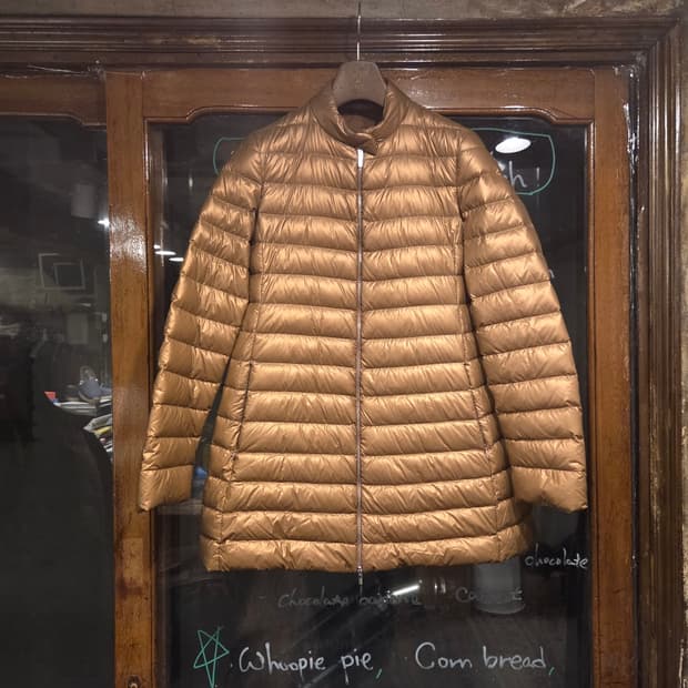 아르마니 꼴레지오니 구스다운코트