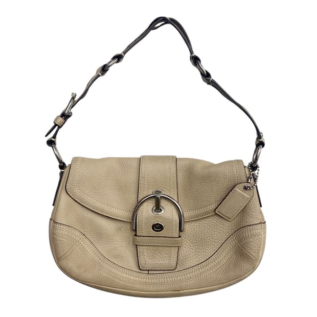 코치 y2k 크림 버클 숄더백