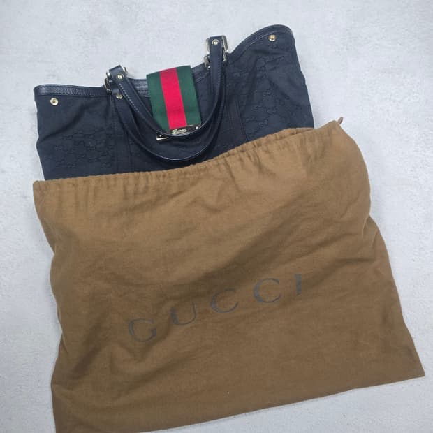 구찌 시그니처 GG 캔버스 쉐리 라인 토트백