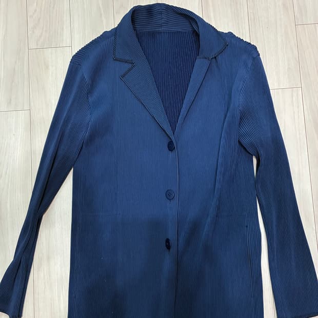 이세이미야케 fete 가디건 