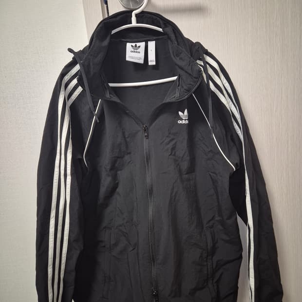 아디다스 3선 후드 바람막이 블랙 L