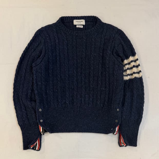 톰브라운 사선완장 아란 케이블 니트 네이비