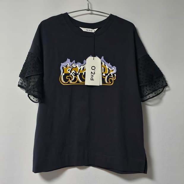 택새상품)66/한섬/오즈세컨 블랙 레이스 소매 티셔츠