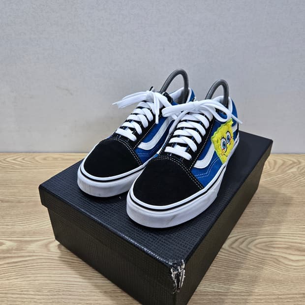 240 반스 올드스쿨 x 스펀지밥 