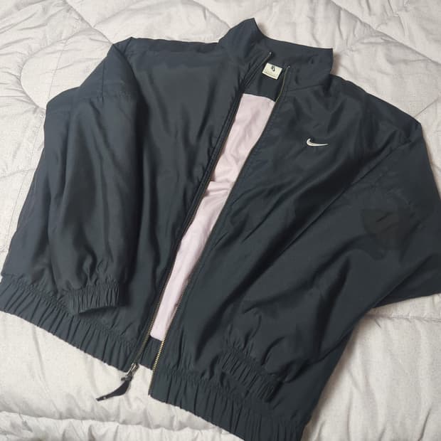 나이키 NRG 솔로 스우시 사틴 봄버 자켓