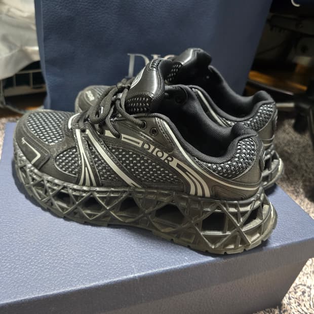 디올 B35 NXXT 스니커즈 