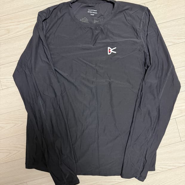 디스트릭트비전 롱슬리브 L사이즈