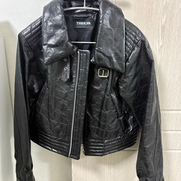 더일마 블랙 가죽 자켓