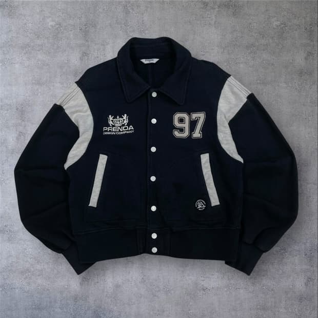 프렌다 네이비 컬러 바시티 스웻 자켓