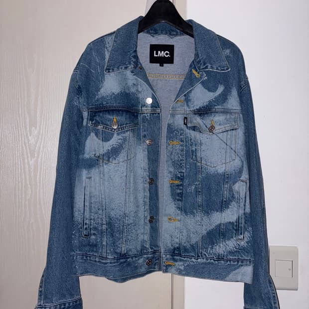 LMC LASER ENGRAVING FACE DENIM JACKET bl