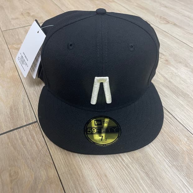 피어오브갓 뉴에라 712