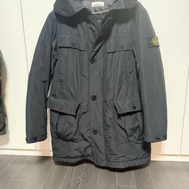 스톤아일랜드 마이크로렙스 패딩 블랙 xl