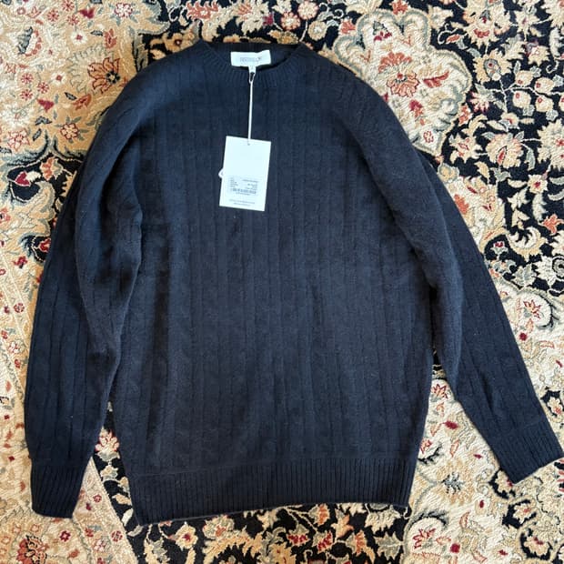 라이즈앤빌로우 케이블니트