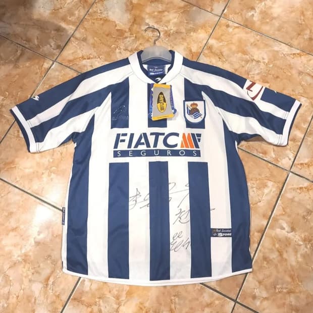 레알소시에다드  올드레플 축구져지 (이천수 싸인)