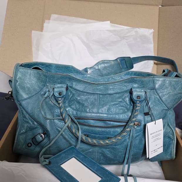 발렌시아가 모터백 시티백 자이언트 파트타임