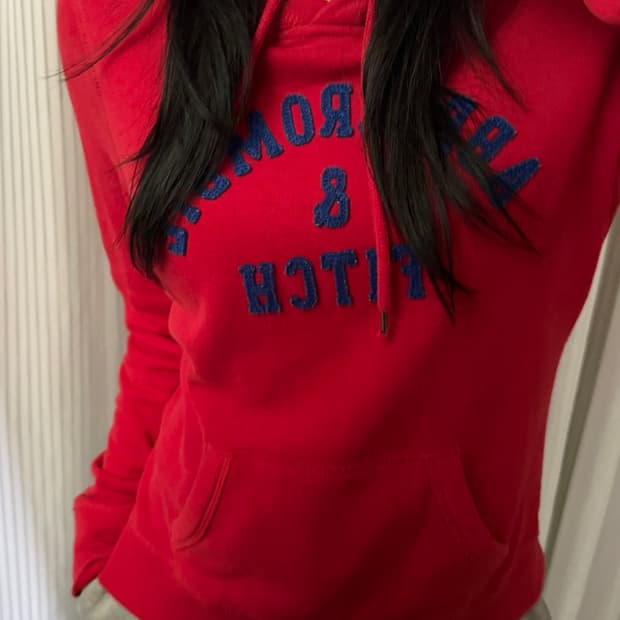 아베크롬비 레드 후드티 S