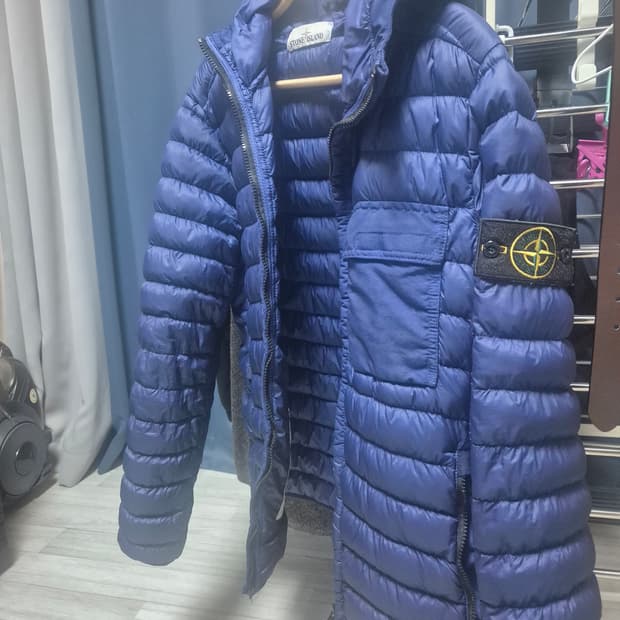 스톤아일랜드 마이크로얀 경량패딩 판매합니다